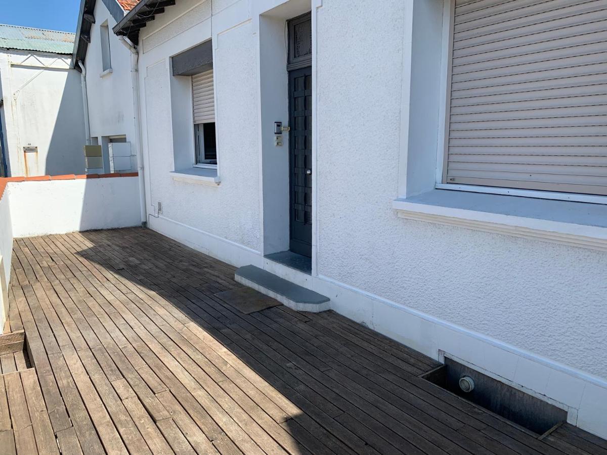 Appartement Tout Confort En Mezzanine A 20Mn A Pied Du Centre-Ville Avec Tv Et Wifi La Rochelle  Dış mekan fotoğraf