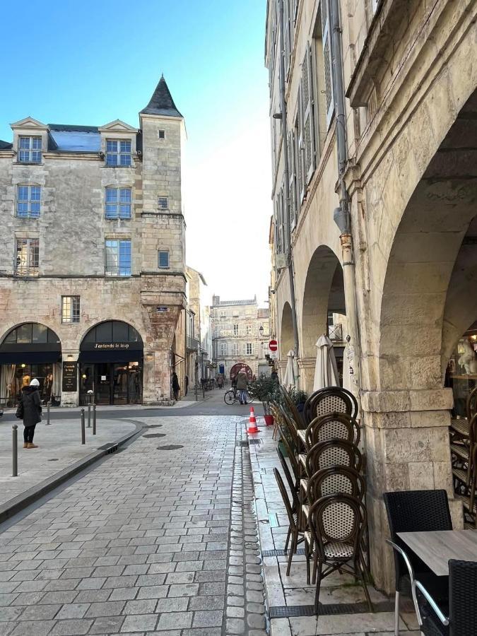 Appartement Tout Confort En Mezzanine A 20Mn A Pied Du Centre-Ville Avec Tv Et Wifi La Rochelle  Dış mekan fotoğraf